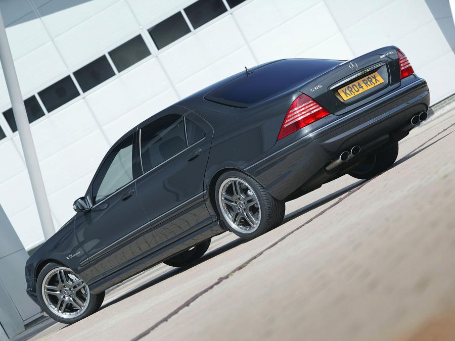  Mercedes-Benz S65 AMG 2004 года  (UK) (фото 7 из 11)